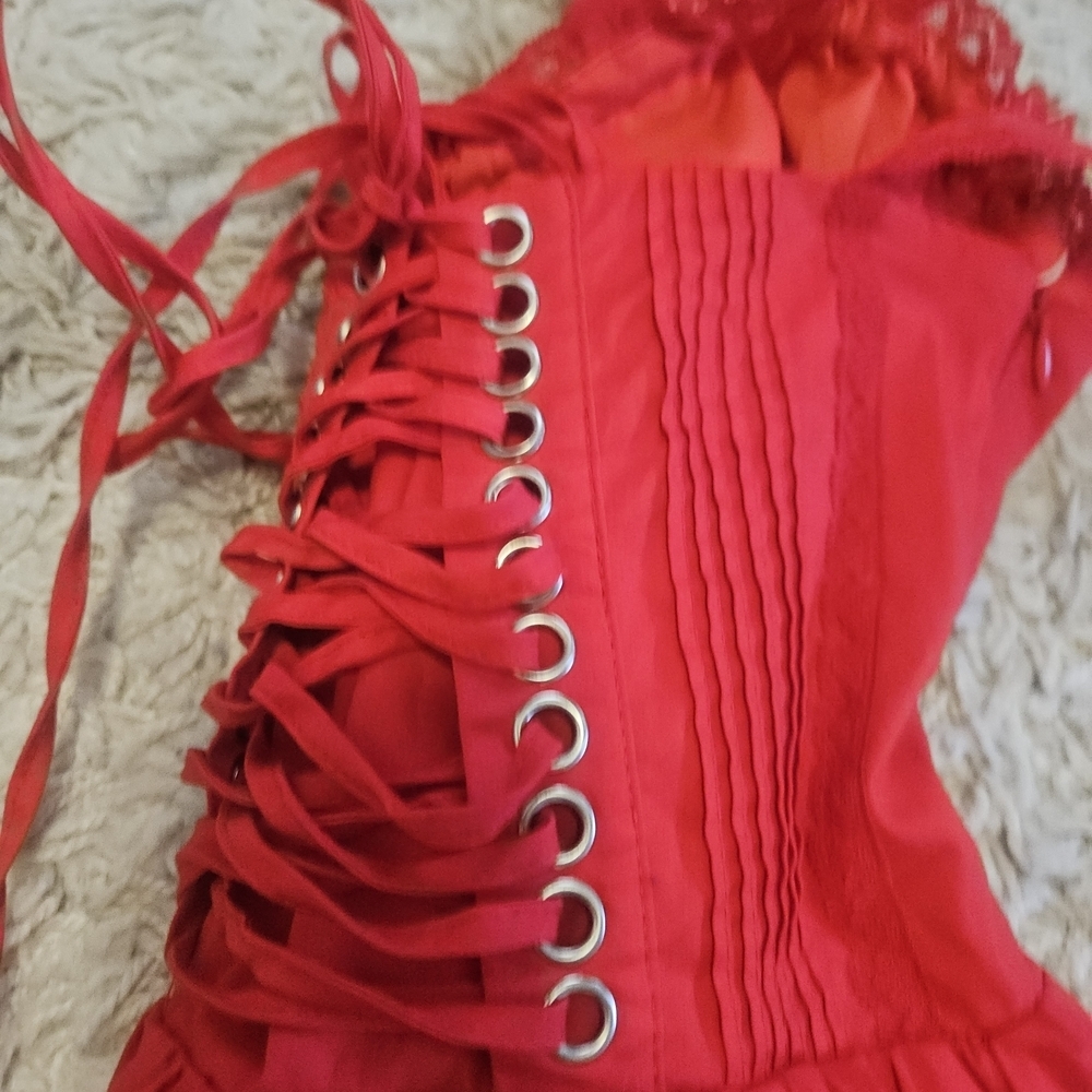 Red Sleeveless Dress - Picture 4 of 5